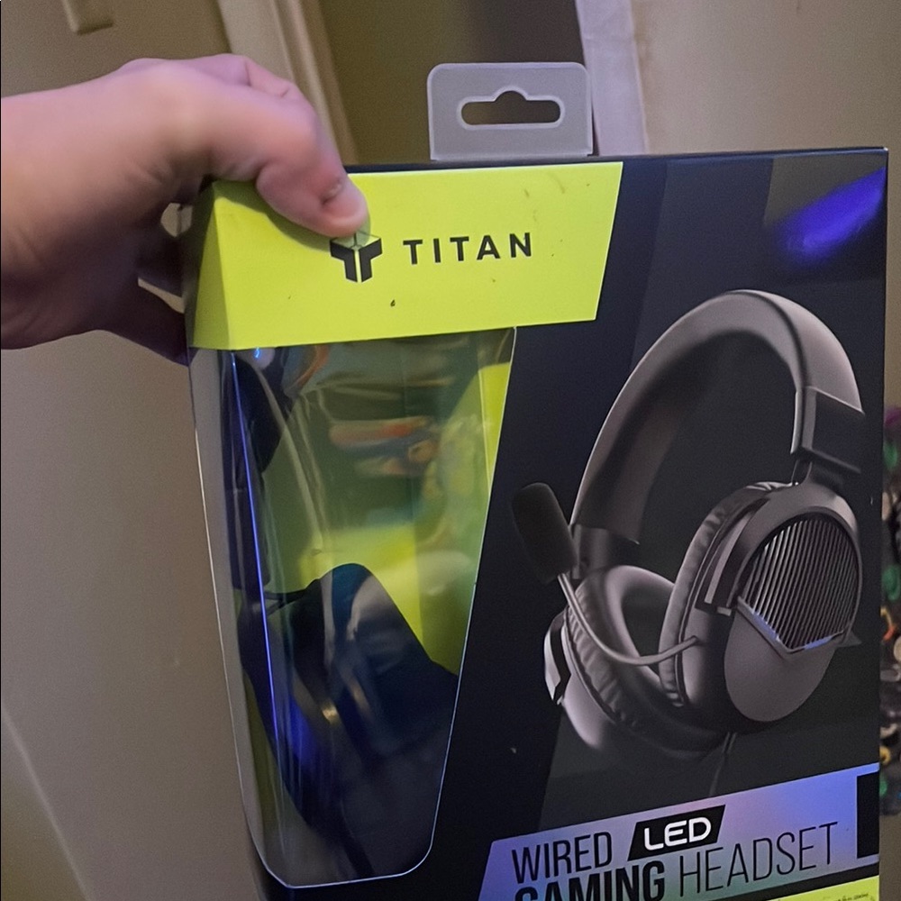 Titan LED Wired Gaming Headset - Black and Silver